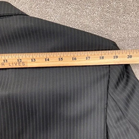 Jos A Bank Signature Gold Suit Mens 38R 32W 32L Black Pinstripe Gordon Wool Flaw - Picture 7 of 16